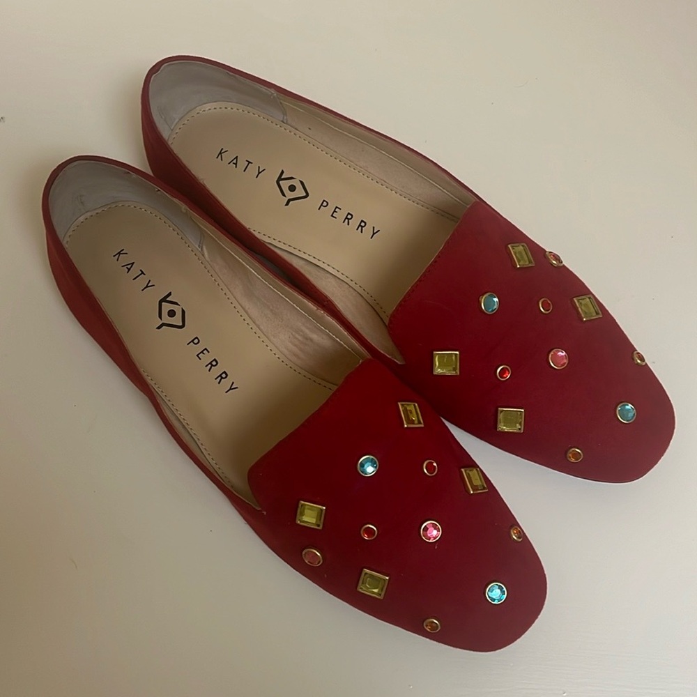 KATY PERRY - PERFECT HOLIDAY SHOES 🌲Suede Jewel Loafers